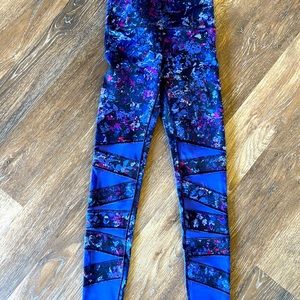 NWOT size 8 Ivivva leggings